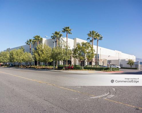 Meridian Business Center - 14530 Innovation Drive