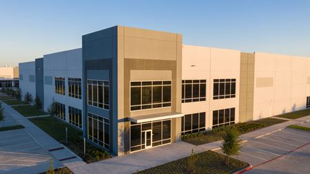Industrial space for Rent at 16005 Gateway in Frisco