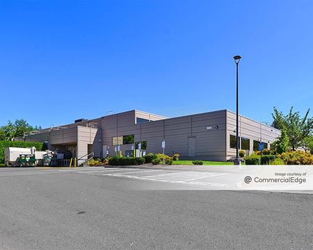 Photo of commercial space at 9800 SE Sunnyside Road in Clackamas