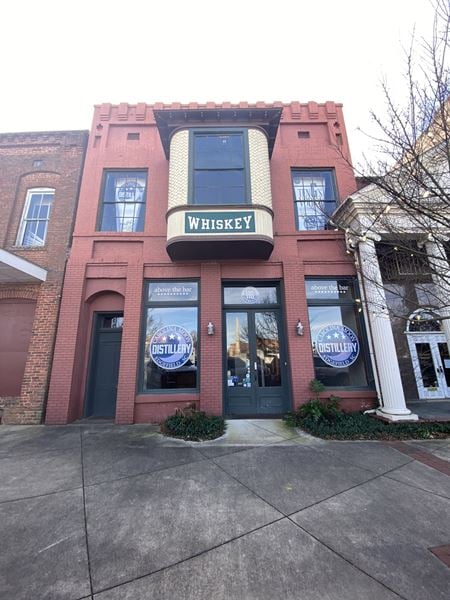 Retail space for Rent at 116 Courthouse Sq in Edgefield