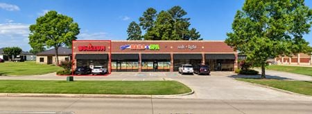 Retail space for Sale at 3317 Richmond Road in Texarkana