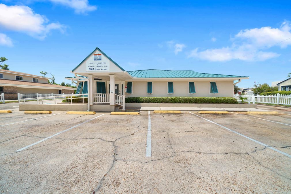 Class A Medical Office Space Available on Jenks Avenue – Bordering HCA Gulf Coast Medical Center