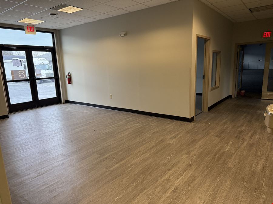 220 N. Park Road Unit 7b