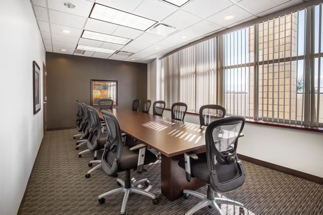 MO, Lee's Summit - Business Exchange Building