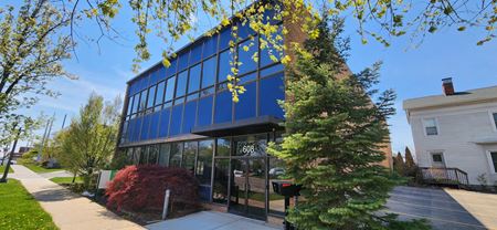 608 S. Washington Ave - Lansing