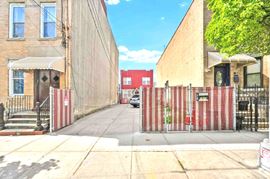 19-19 Harman St