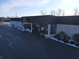 Laingsburg Town Plaza Mid Box
