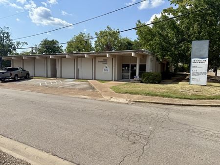Office space for Sale at 170 8th St SE in Paris