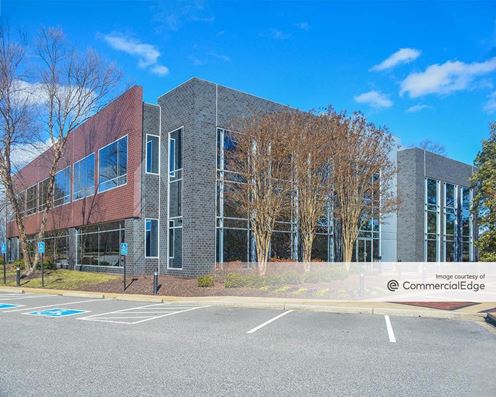Innsbrook Corporate Center - Lakebrooke Pointe