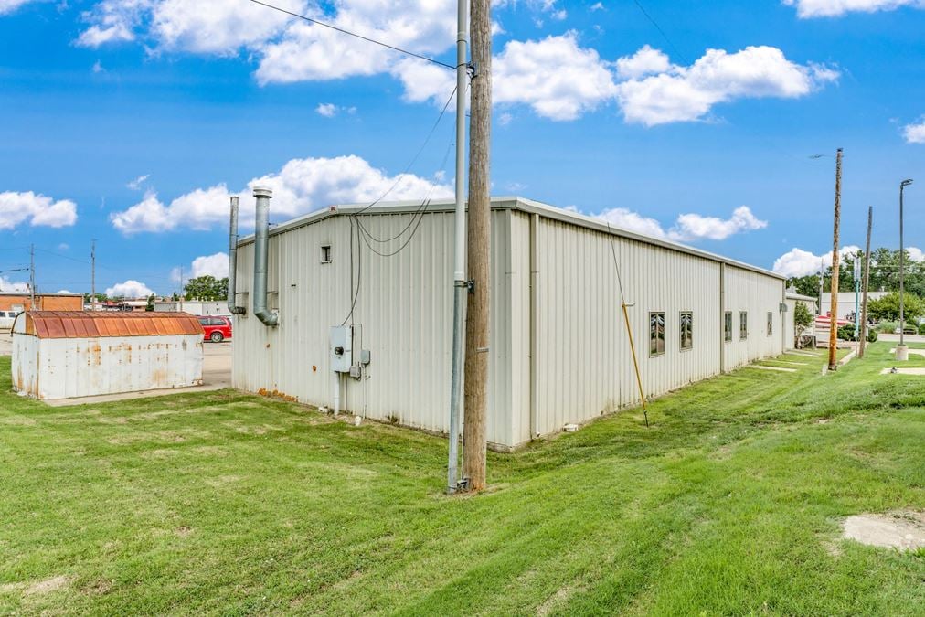 820 E Crawford, Salina