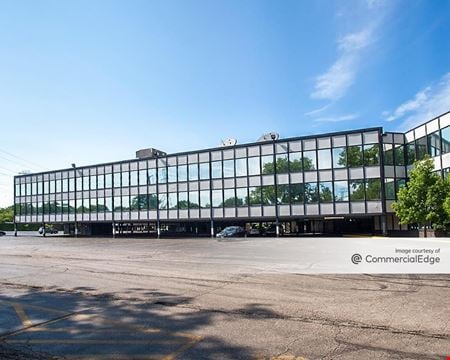 Photo of commercial space at 540 West Frontage Road in Northfield