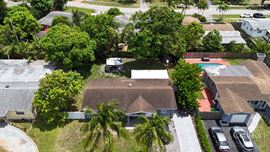 For Sale: 5 Bedroom Home in Sunrise