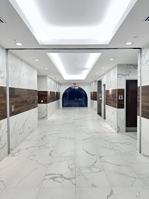 Miami Lakes Business Pointe