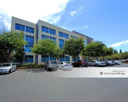 Crown Corporate Center - 2860 Gateway Oaks Drive - Sacramento