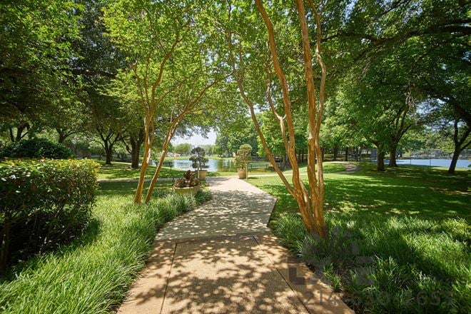 2401 East Randol Mill Road