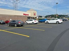 Loudon Plaza