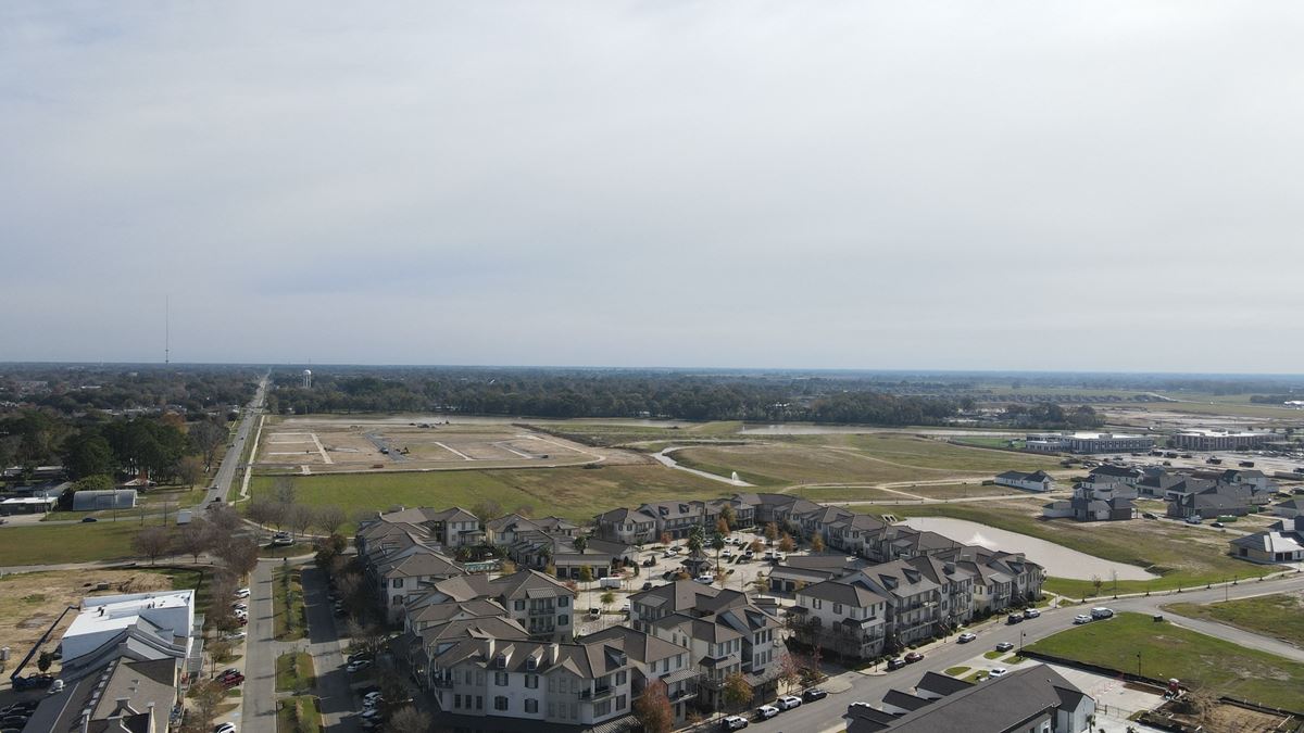 200 Prescott Blvd - Office