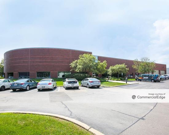 Arbor Creek Business Center - 900, 909 & 1000 Asbury Drive