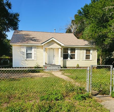Multi-Family space for Sale at 907 N 57th Ave in Pensacola