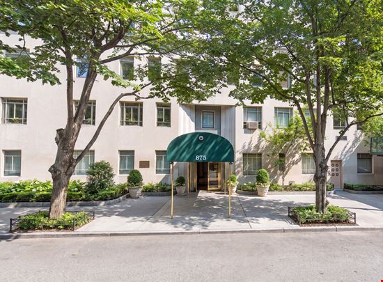 875 Fifth Avenue