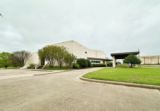 Former Junior League of Arlington