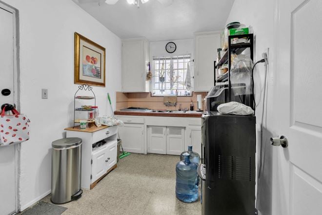 1258 Broadway