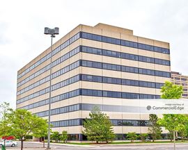 Woodfield Executive Center - 1101 Perimeter Drive