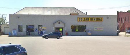 Retail space for Sale at 613 Locust St in Marshall