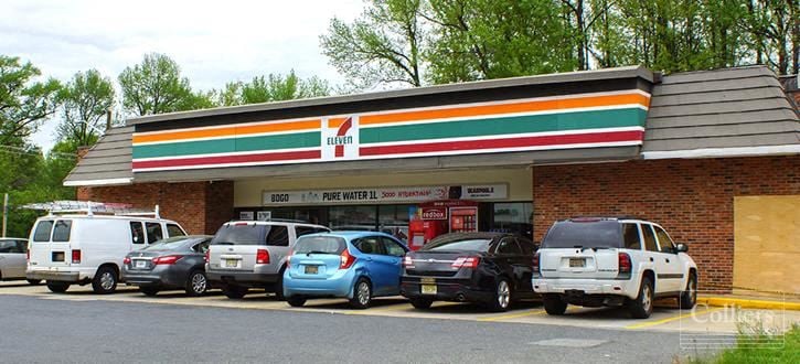 Dark 7-Eleven | Over Four Lease Years Remaining