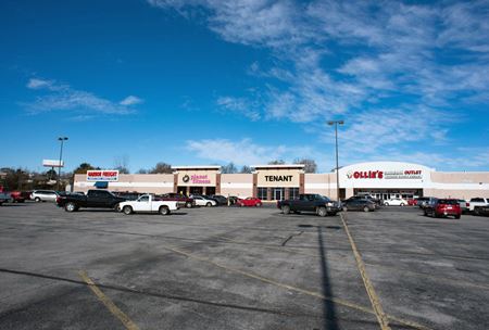 Retail space for Rent at 100 - 118 U.S. 72 in Corinth