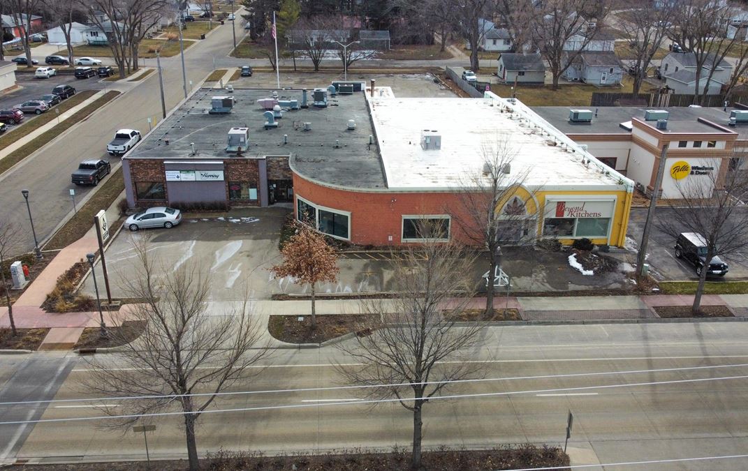 2nd St SW Free Standing Retail Building FOR LEASE