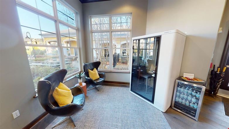Apt CoWork - at Cottonwood Reserve