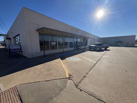 Retail space for Rent at 604 East Broadway Avenue in Sweetwater