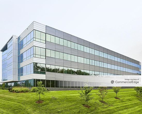 ShelbyHurst Office Campus - 700 North Hurstbourne Pkwy
