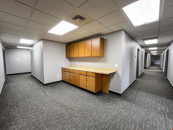Plant Street Office & Flex Facility