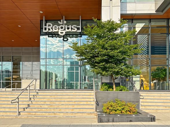 Regus - Burnaby - Solo District