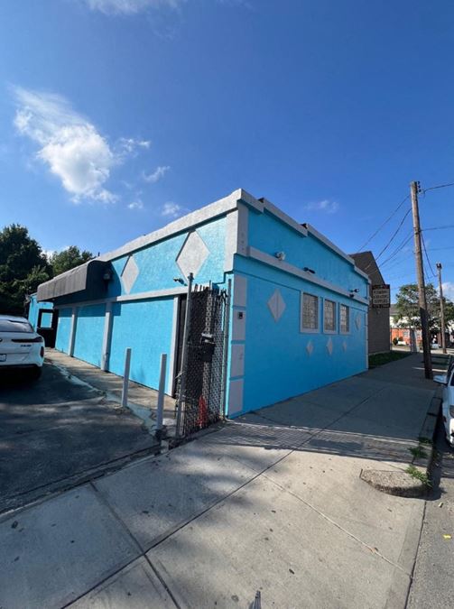 727 Cranston St