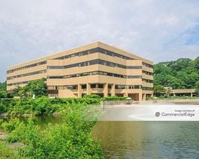 Shelton Pointe