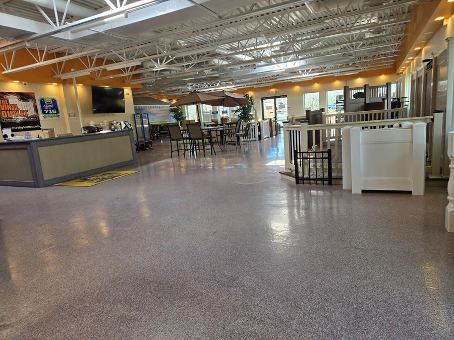 5575 Transit Rd - 4,524+/- SF SPACE