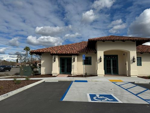 5625 Avenida de Los Robles