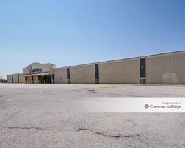 5701 Broadway Blvd