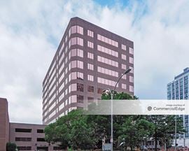 10 Bank Street