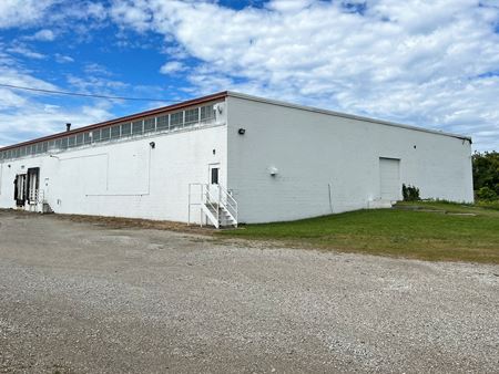 Industrial space for Rent at 2225 Colonial Avenue in Erie