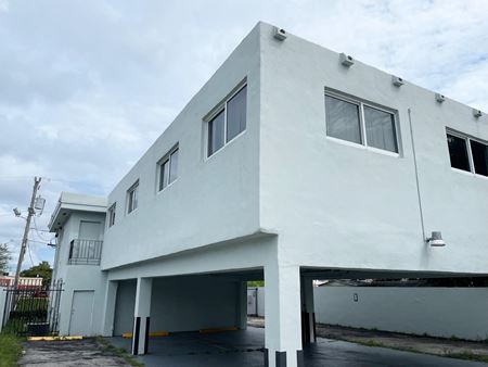 Office space for Sale at 3670 NW 6th St in Miami