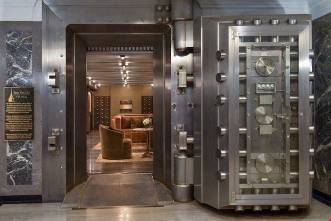 Jay Suites - Wall Street