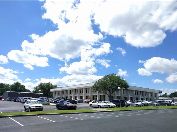 GlobeHub - PDK Airport
