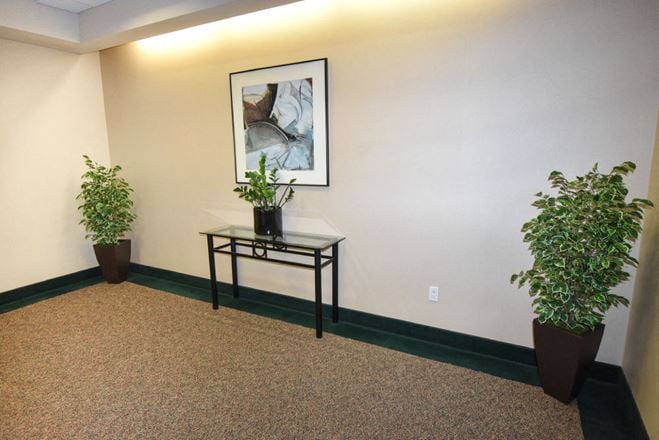 LJMG, INC - First Choice Executive Suites Rancho Bernardo