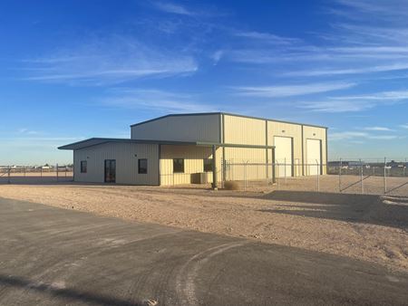 5,000 SF on 1 Acre w/ ±2.5 Acres Available - Midland