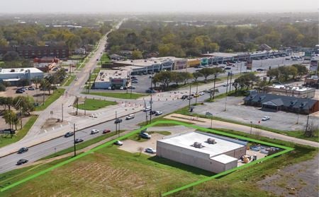 Retail space for Sale at 5201 Avenue H in Rosenberg