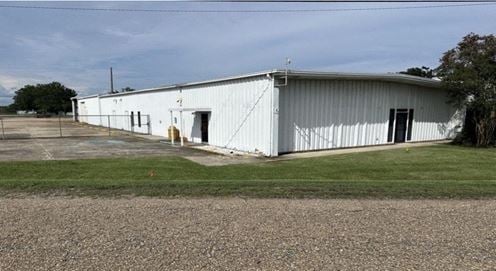 Evangeline Thruway Lafayette LA SE-2623